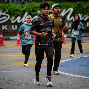 Runner Photo 8987942