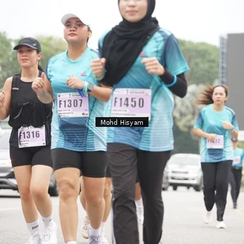 Runner Photo 8987946
