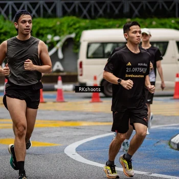 Runner Photo 8988315
