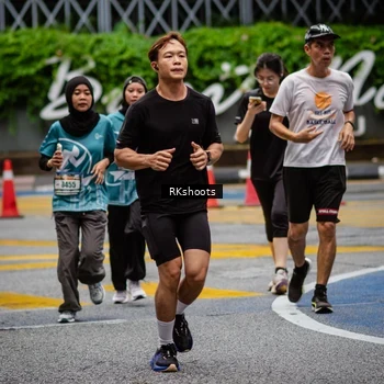 Runner Photo 8988426