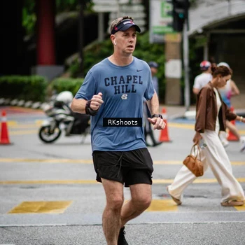 Runner Photo 8988592