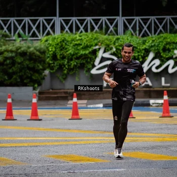 Runner Photo 8988659