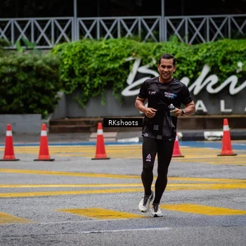 Runner Photo 8988663