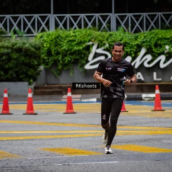 Runner Photo 8988672
