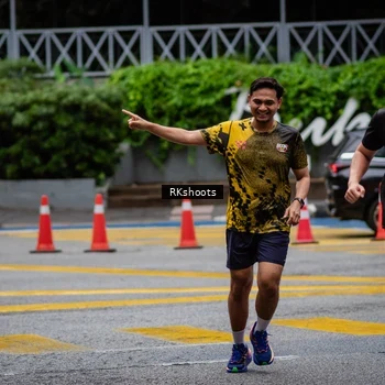 Runner Photo 8988916