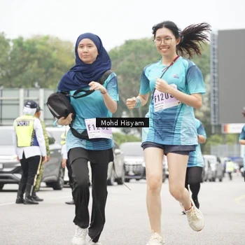 Runner Photo 8988917