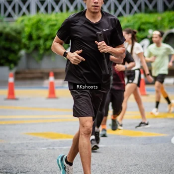 Runner Photo 8989054