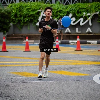 Runner Photo 8989081