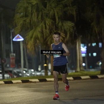 Runner Photo 8989142