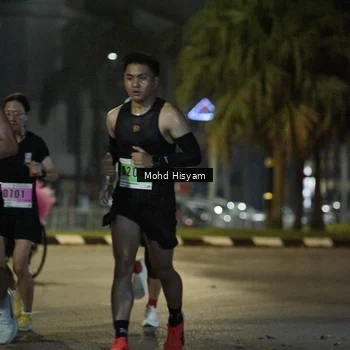 Runner Photo 8989271