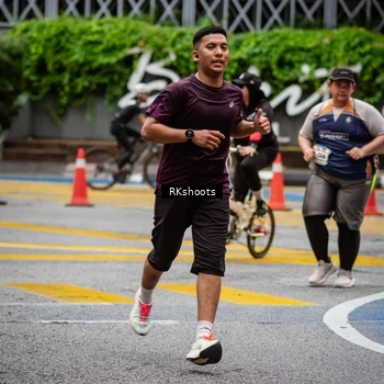 Runner Photo 8989603