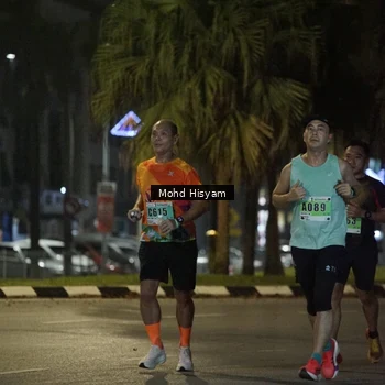 Runner Photo 8989696