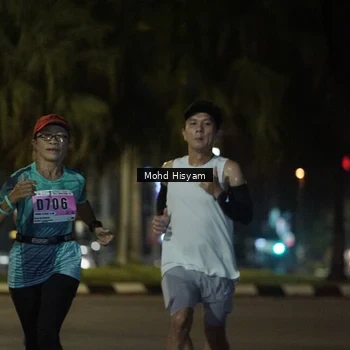 Runner Photo 8989745