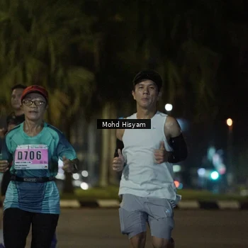 Runner Photo 8989750