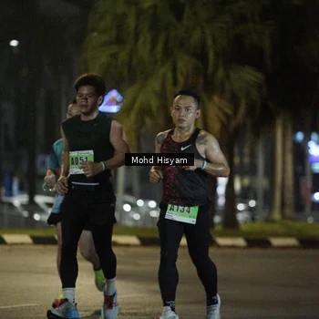 Runner Photo 8989810