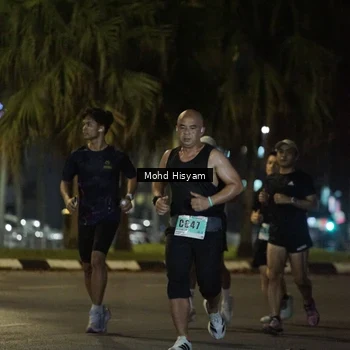 Runner Photo 8989812