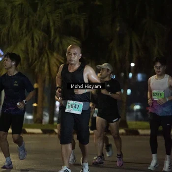 Runner Photo 8989816