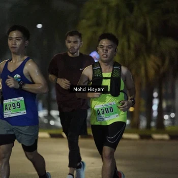 Runner Photo 8989876
