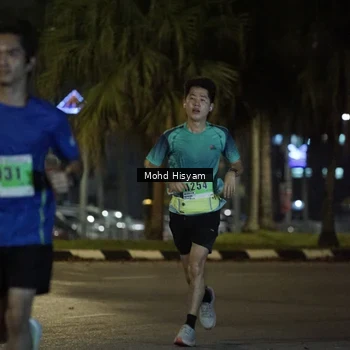 Runner Photo 8989911