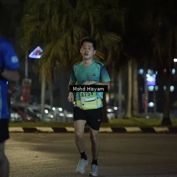 Runner Photo 8989913