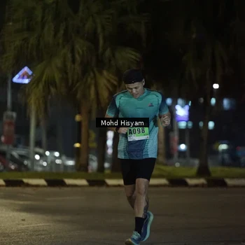 Runner Photo 8989915