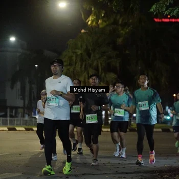 Runner Photo 8989945