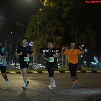 Runner Photo 8990001