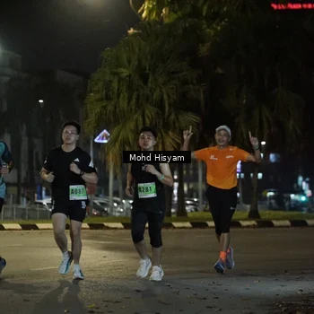 Runner Photo 8990003