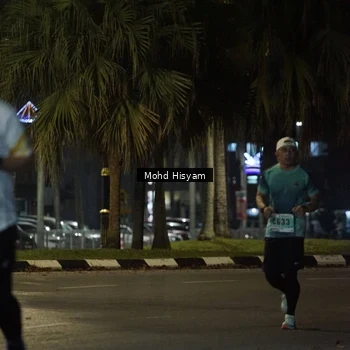 Runner Photo 8990023