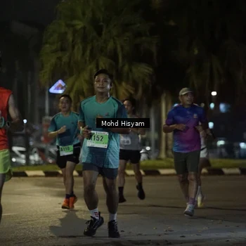 Runner Photo 8990064