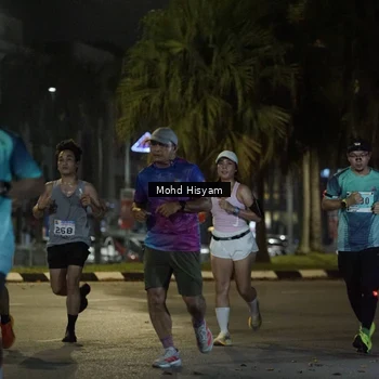 Runner Photo 8990078