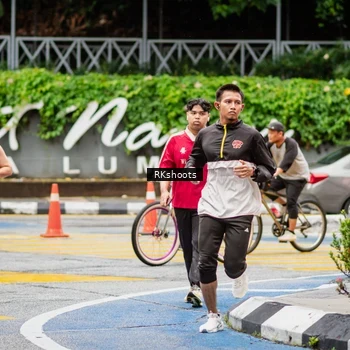 Runner Photo 8990098