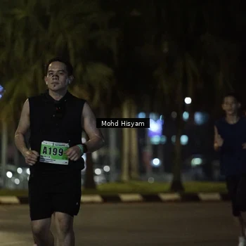 Runner Photo 8990113