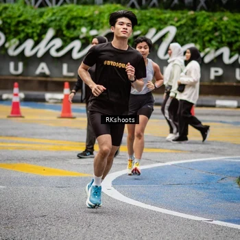 Runner Photo 8990152