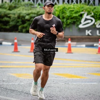 Runner Photo 8990173