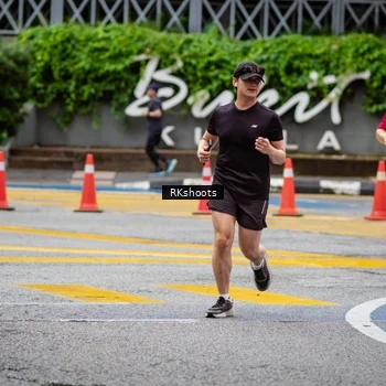 Runner Photo 8990196