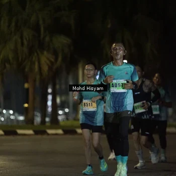 Runner Photo 8990211