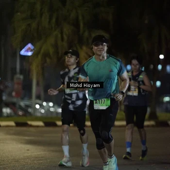 Runner Photo 8990248