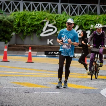 Runner Photo 8990255