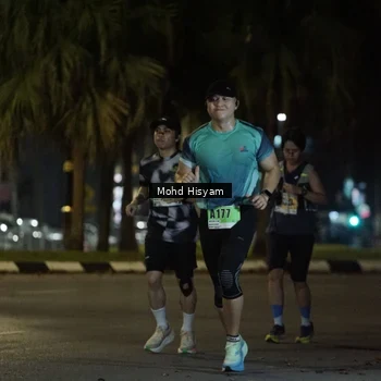 Runner Photo 8990259