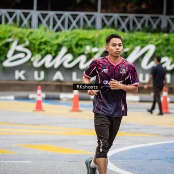 Runner Photo 8990262