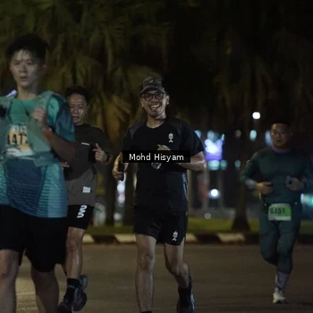 Runner Photo 8990263