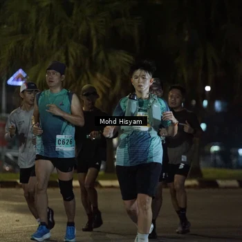 Runner Photo 8990266