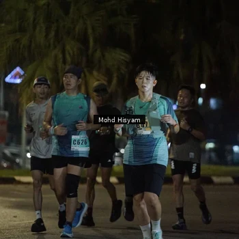 Runner Photo 8990272