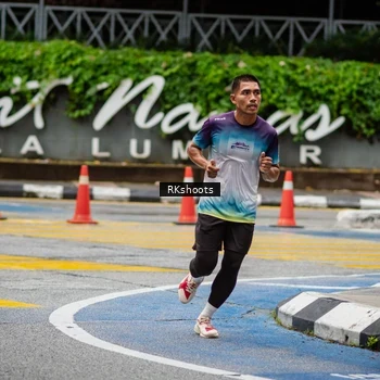 Runner Photo 8990353