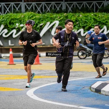 Runner Photo 8990354