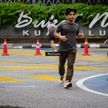 Runner Photo 8990359
