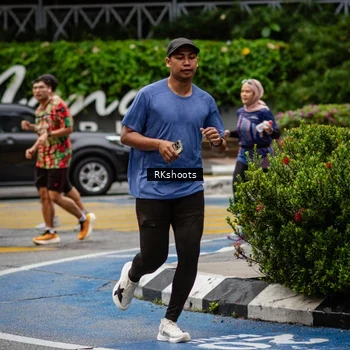 Runner Photo 8990374