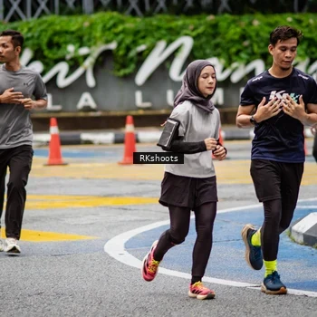 Runner Photo 8990404
