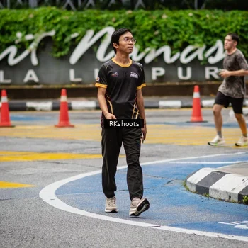 Runner Photo 8990413